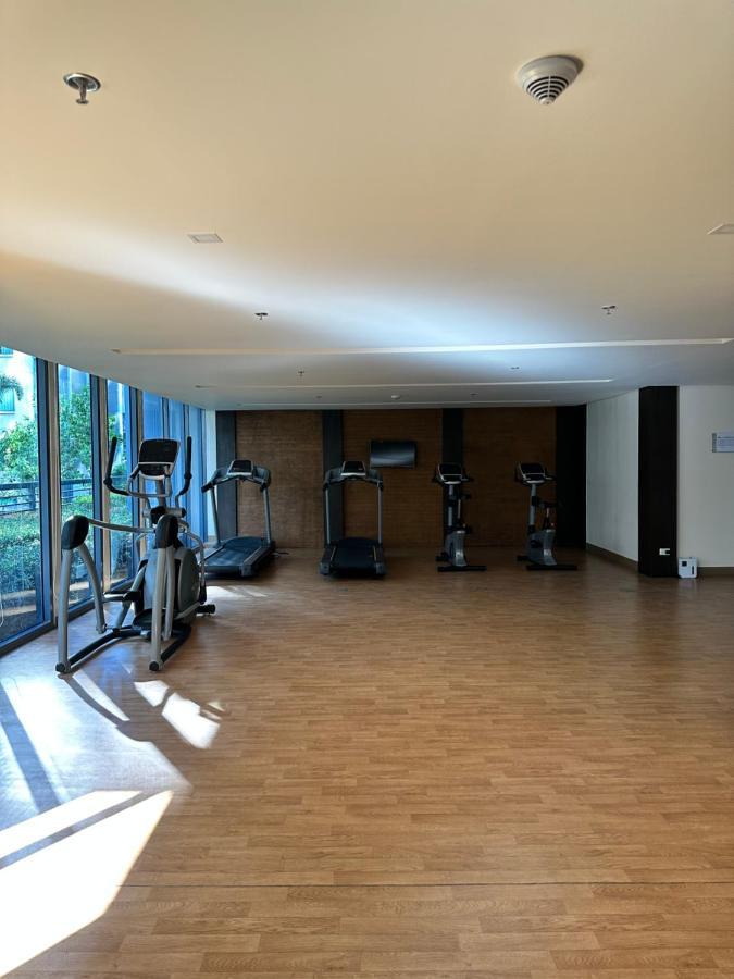 81 Newport Condominium Cluster 5 3A By Rechelle Nunag パサイ エクステリア 写真